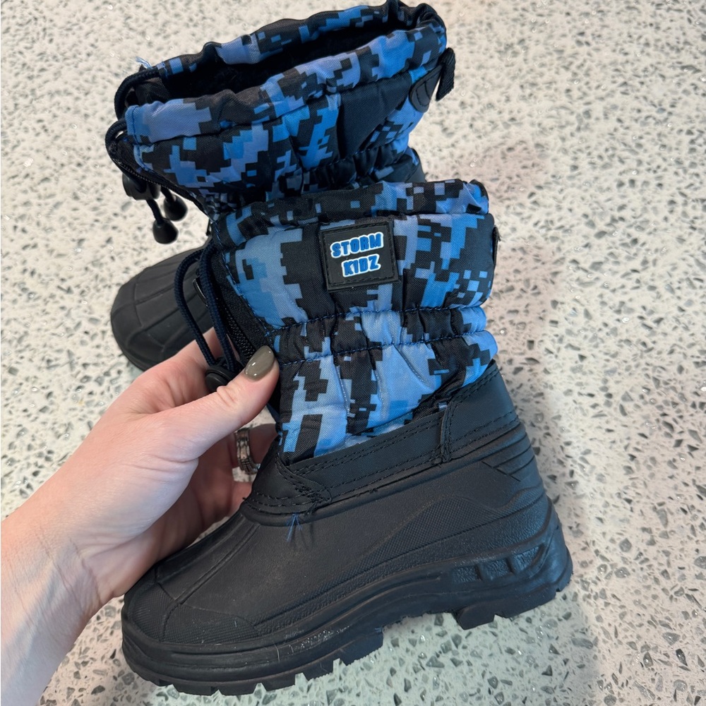 Storm kidz toddler 8C children’s snow boots